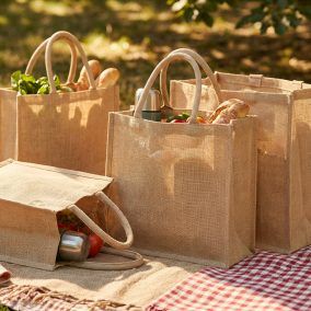 2007 Vale Jute Bags Ambient 2