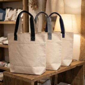 1032 Rydal Tote Ambient